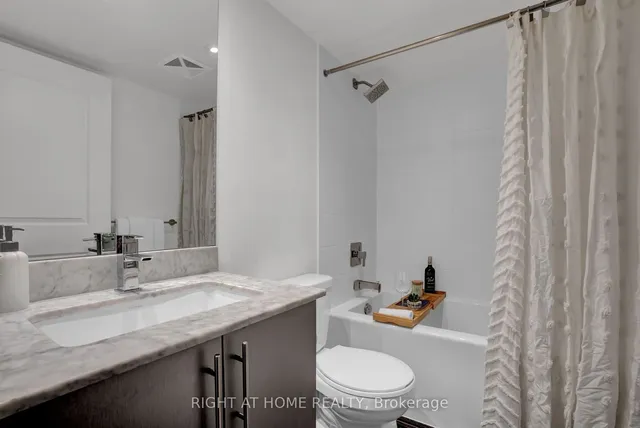 Additional image 24 of 35 Bastion St Unit 809