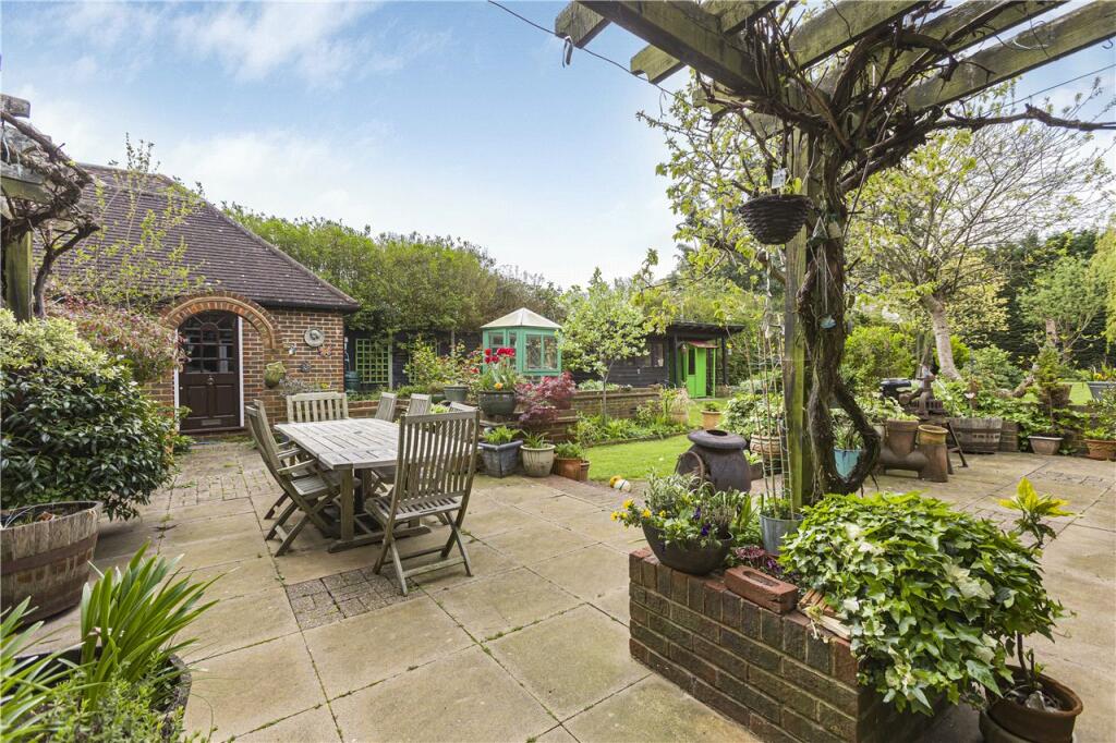 Additional image 26 of Pottersheath Road, Welwyn, Hertfordshire, AL6