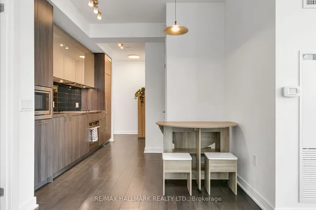 Additional image 17 of 125 Blue Jays Way St Unit 4608