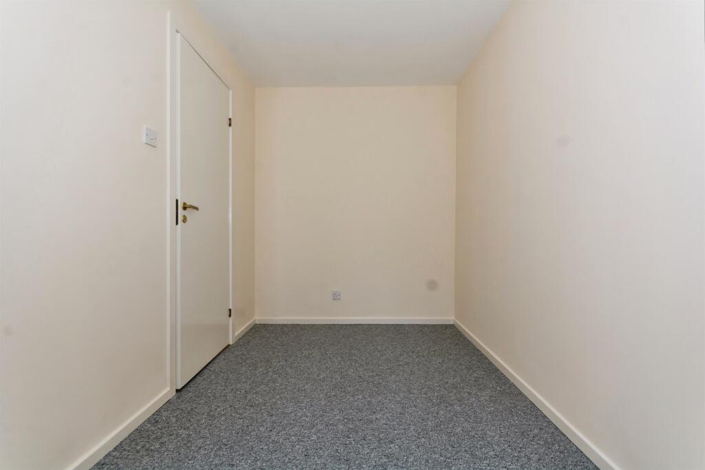 Additional image 14 of Raddlebarn Farm Drive, Birmingham