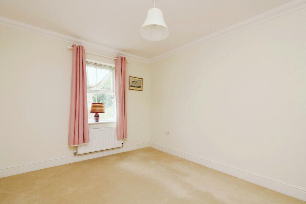 Additional image 9 of Wendover Lodge, Welwyn, Herts, AL6