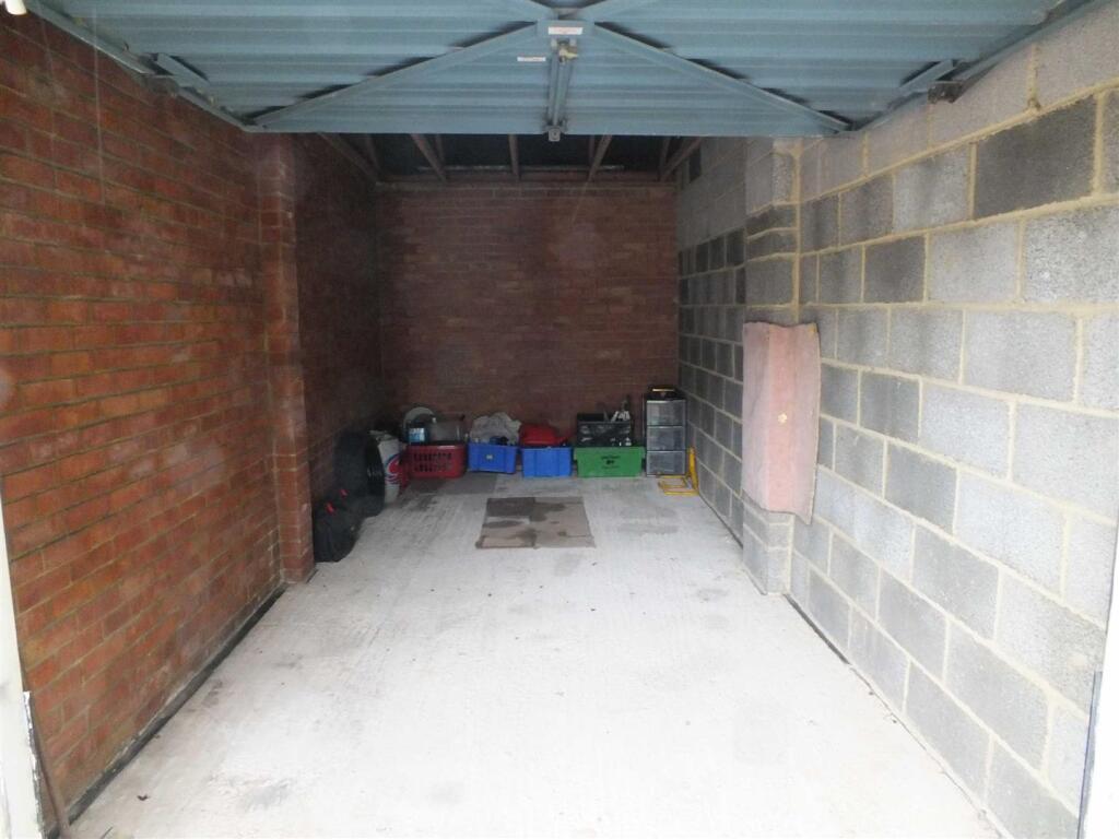 Additional image 3 of Doggetts Lane, Westbury