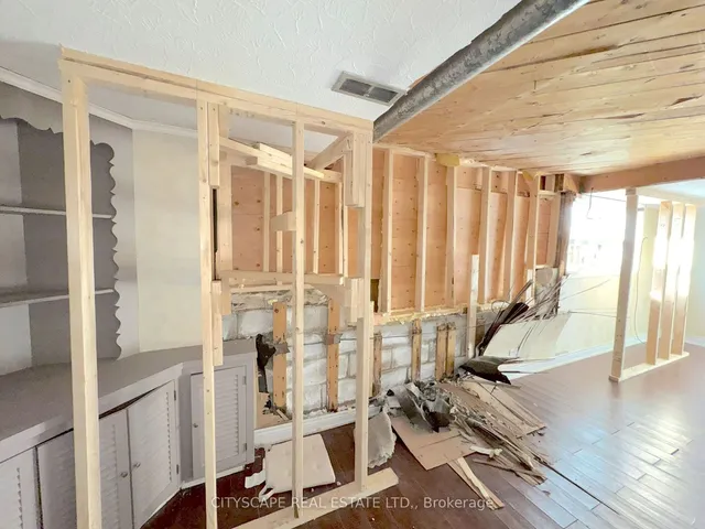 Additional image 28 of 2231 Sidney Dr