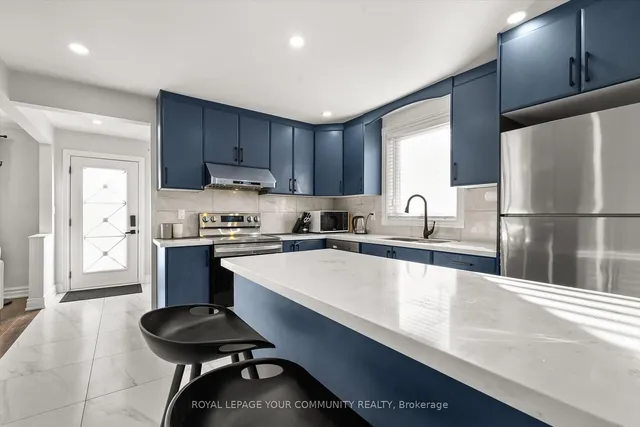 Additional image 28 of 258 Valermo Dr