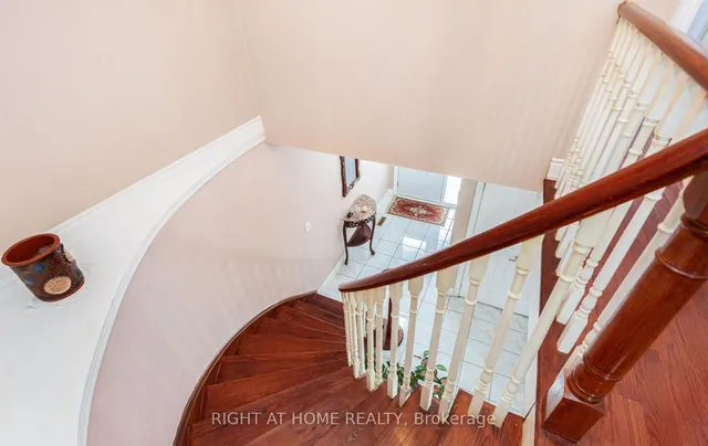 Additional image 16 of 420 Tailfeather Cres