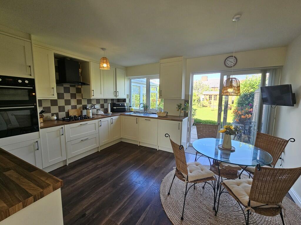 Rosslyn Road, Walmley photo 4