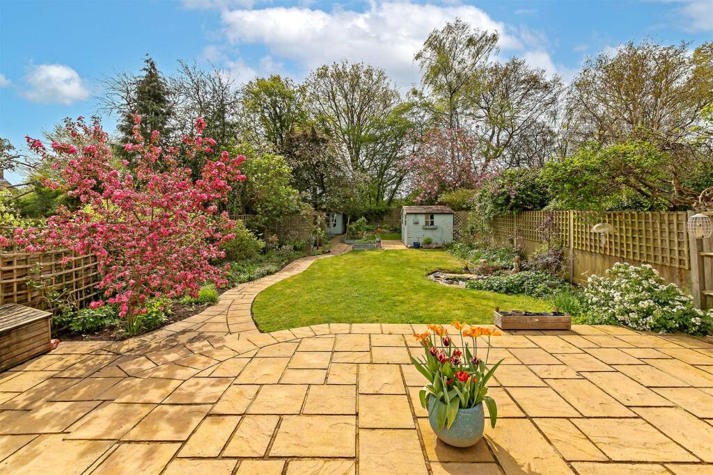 Additional image 26 of Springwood Walk, St Albans
