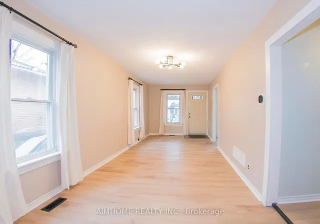 Additional image 8 of 160 Ivon Ave