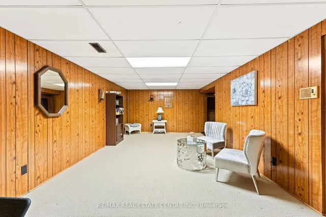 Additional image 32 of 48 Jasper Cres