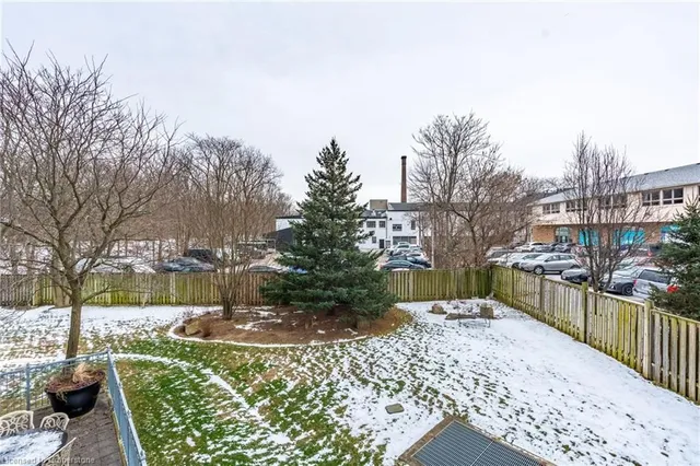 Additional image 45 of 4000 Creekside Dr Unit 207