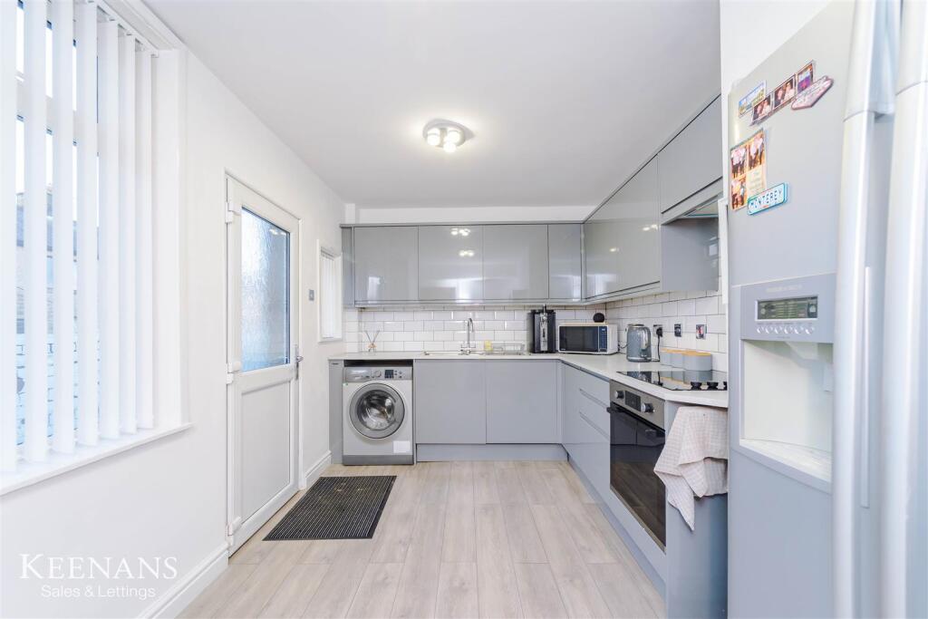 Additional image 25 of Whalley Road, Read