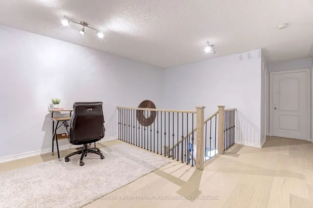 Additional image 17 of 8 Kawana Rd