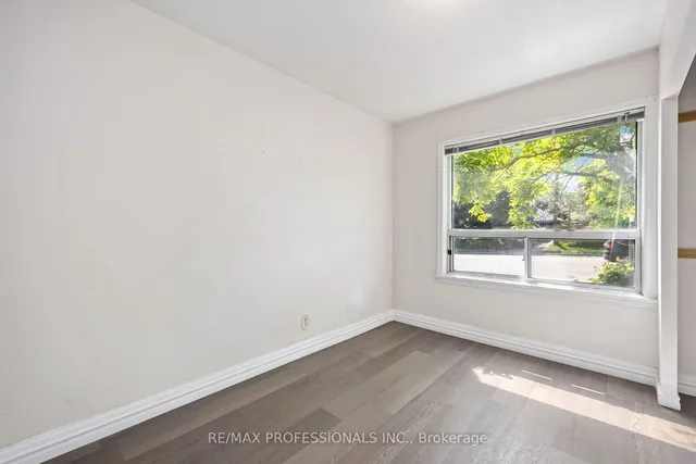 Additional image 15 of 34 Dixon Rd