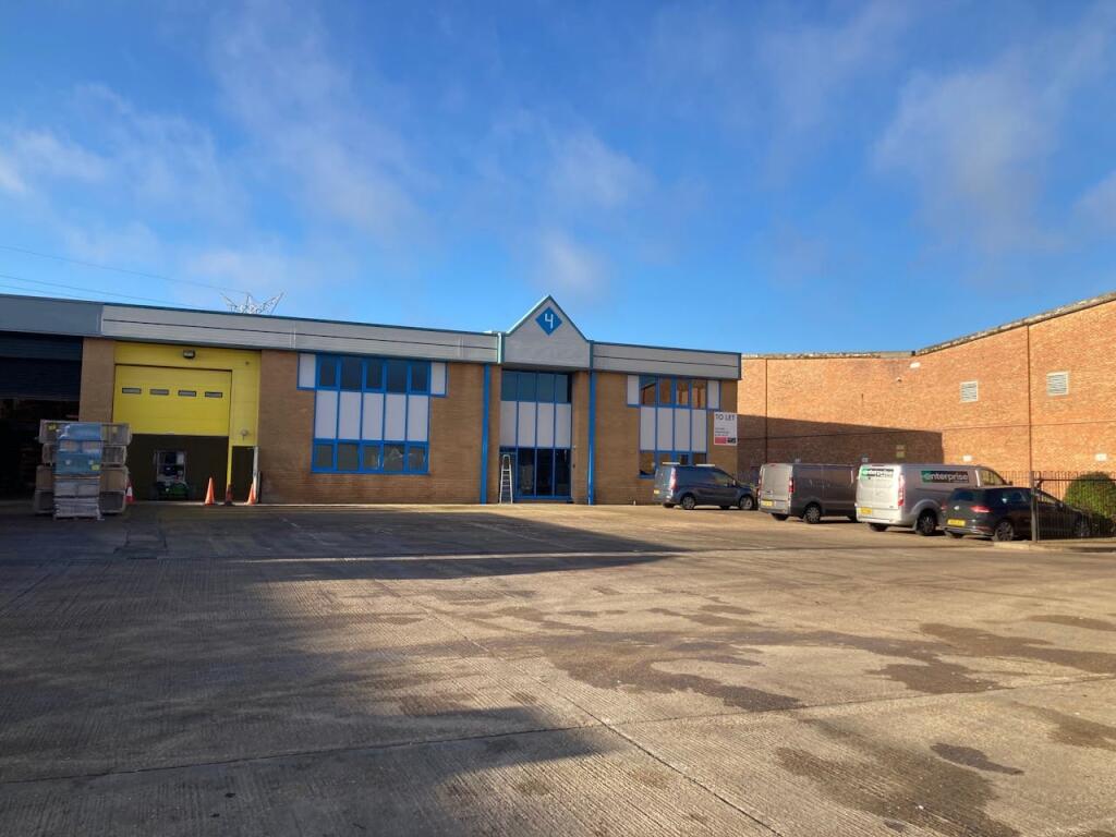 Additional image 8 of Unit 4, Apex Point, Travellers Lane, Welham Green, AL9 7HB