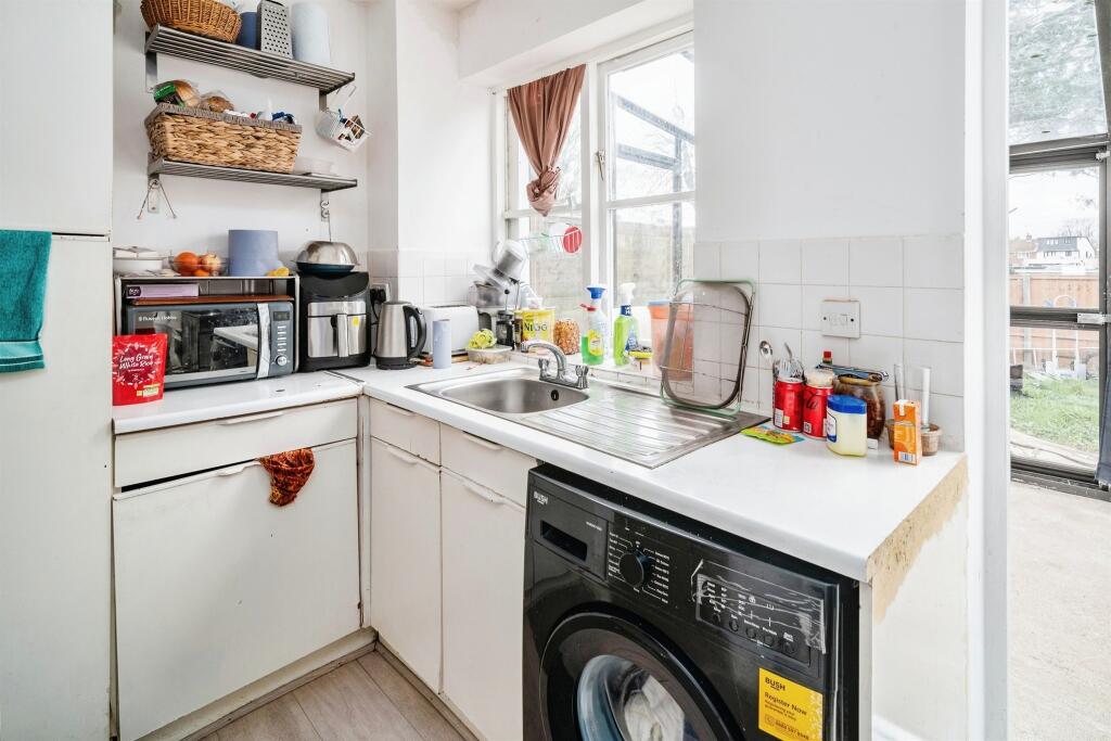 Additional image 5 of Willoughby Court, London Colney, ST. ALBANS