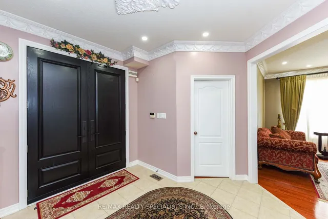 Additional image 6 of 37 Bluffwood Cres