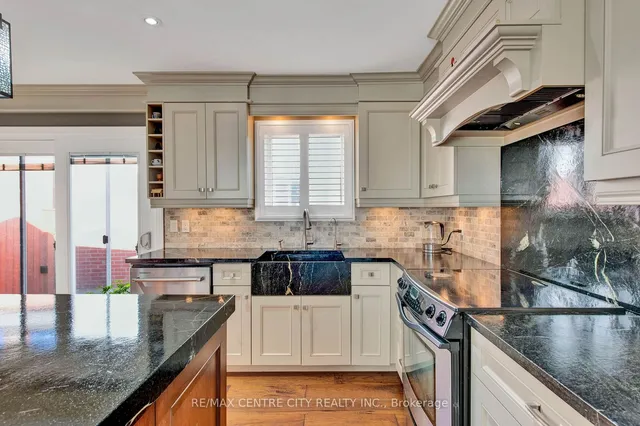 Additional image 12 of 3129 Sandcliffe Crt