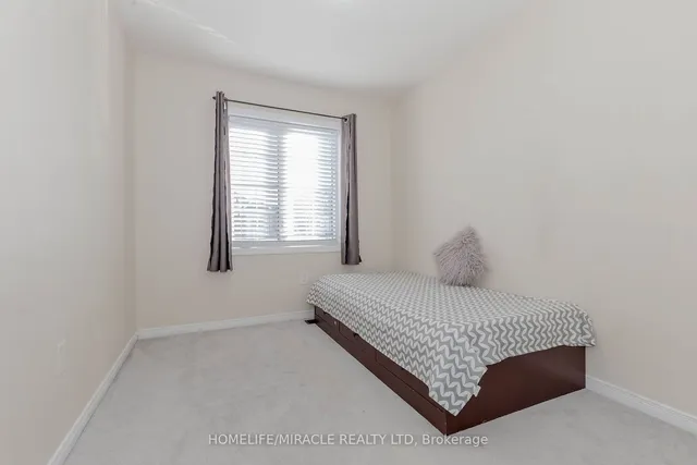 Additional image 29 of 138 Baffin Cres