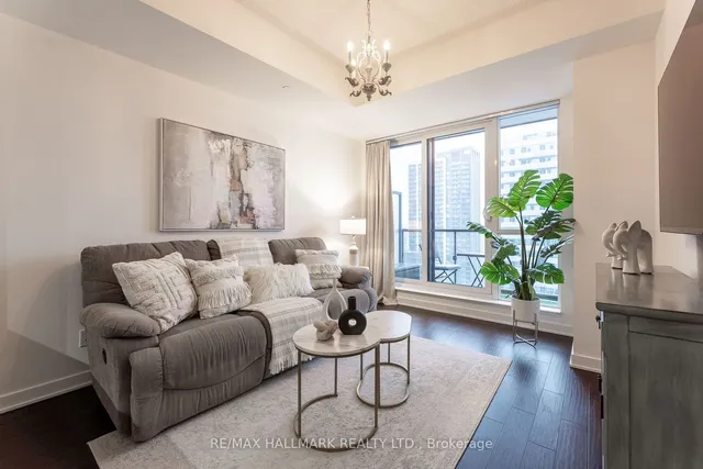 170 Sumach St Unit 2101