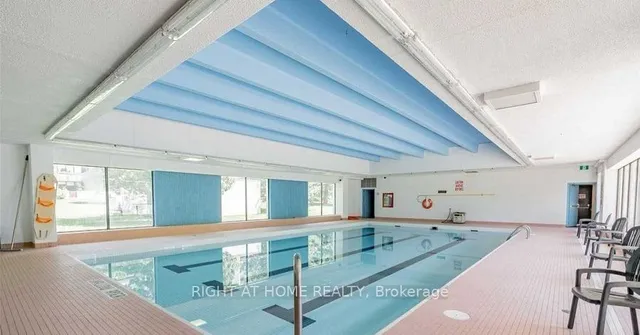 Additional image 36 of 260 Seneca Hill Dr Unit 1504