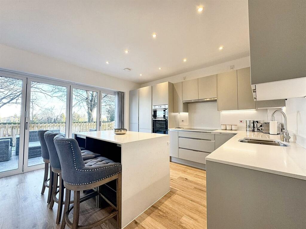 Additional image 36 of Dazzler Drive, Midsomer Norton