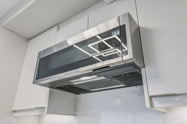 Additional image 19 of 1001 Bay St Unit 3211