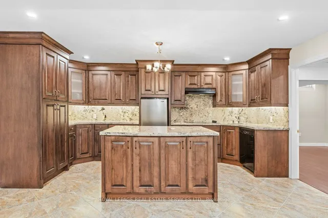 Additional image 29 of 1387 Ferncrest Rd