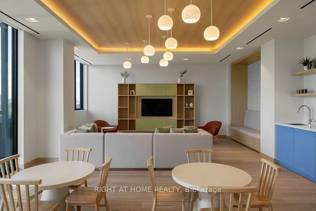 Additional image 27 of 36 Zorra St Unit 1101