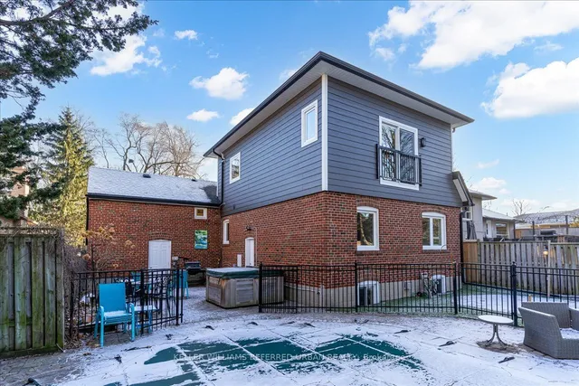 Additional image 37 of 284 Burnett Ave