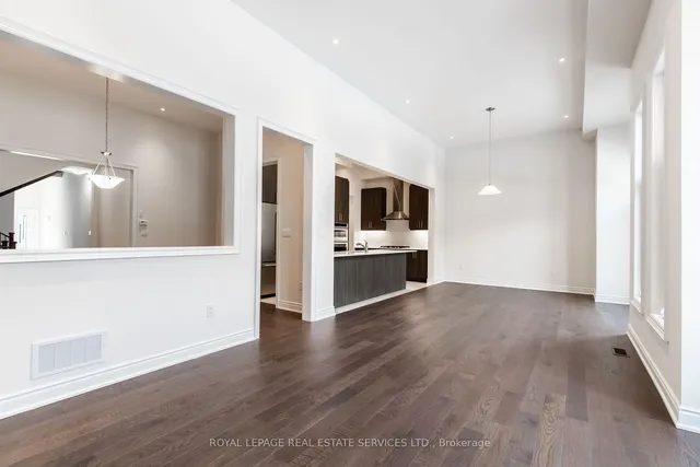 Additional image 13 of 1359 Peony Path