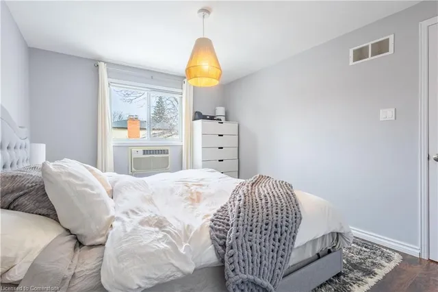 Additional image 19 of 72 Athenia Dr