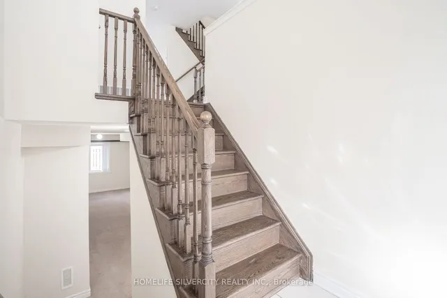 Additional image 33 of 19 Rockman Cres