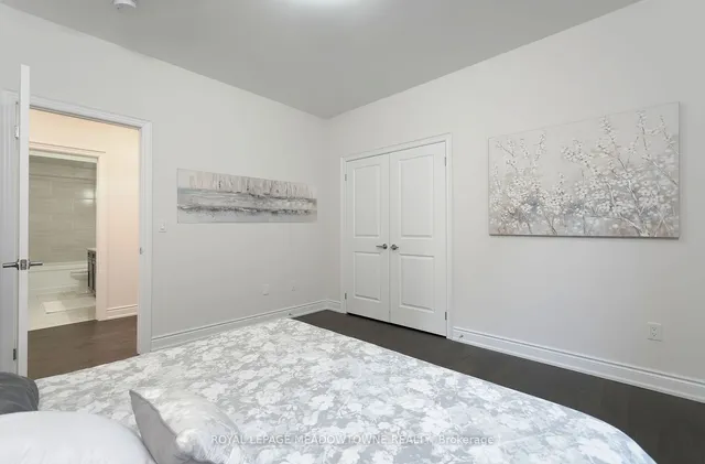 Additional image 32 of 3173 Millicent Ave