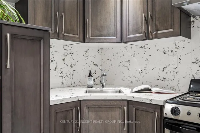 Additional image 31 of 27 Alba St