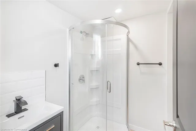 Additional image 17 of 583 John Street St