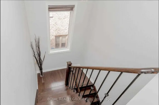 Additional image 22 of 121 Leadership Dr