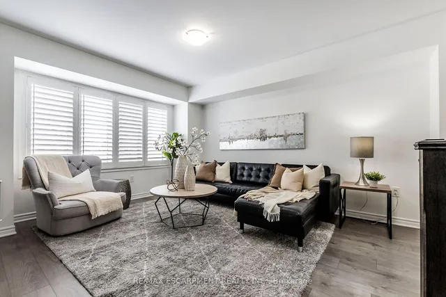 Additional image 5 of 1139 Duignan Cres