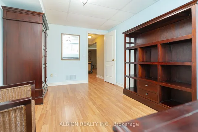 Additional image 32 of 30 Rushbrook Dr