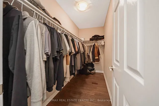 Additional image 25 of 733 Macbeth Hts