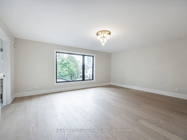 Additional image 19 of 7 Charleston Rd