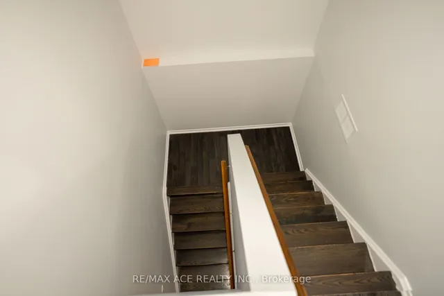 Additional image 13 of 47 John Stoner Dr