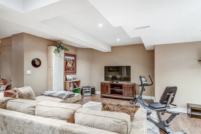 Additional image 21 of 6 Collingwood Ave