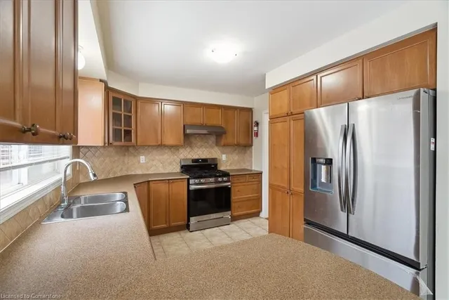 Additional image 11 of 820 Speck Cross