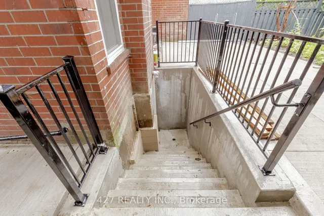 Additional image 31 of 42 Courtleigh Sq