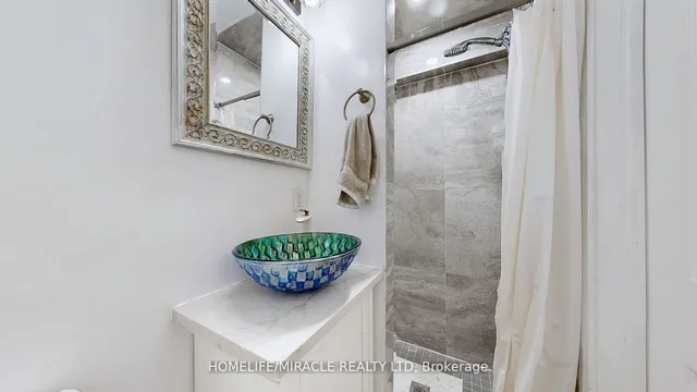Additional image 11 of 284 RoyaISalisbury Way