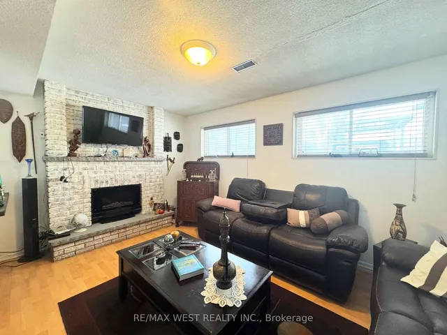 Additional image 28 of 425 Hansen Rd