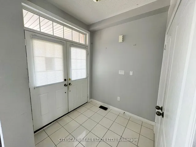 Additional image 5 of 7 Attraction Dr