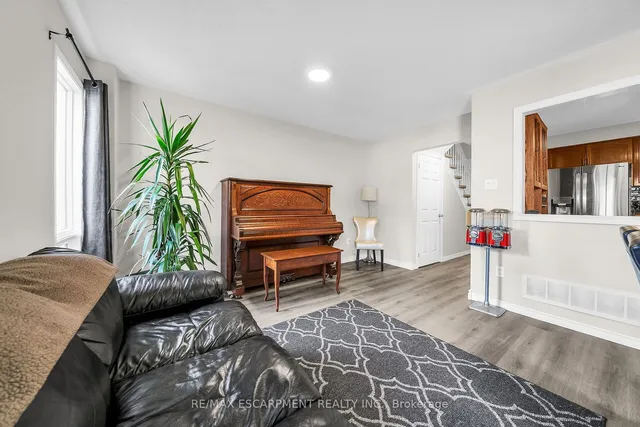 Additional image 13 of 5115 Silvercreek Dr