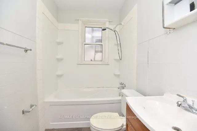 Additional image 14 of 160 Rosedale Ave