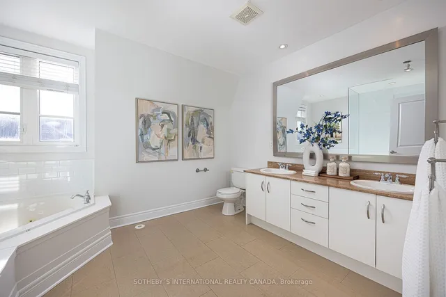 Additional image 21 of 24 Ruby Lang Lane